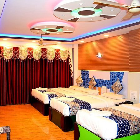 Hotel Kaveri Palace ไมซอร์ ภายนอก รูปภาพ