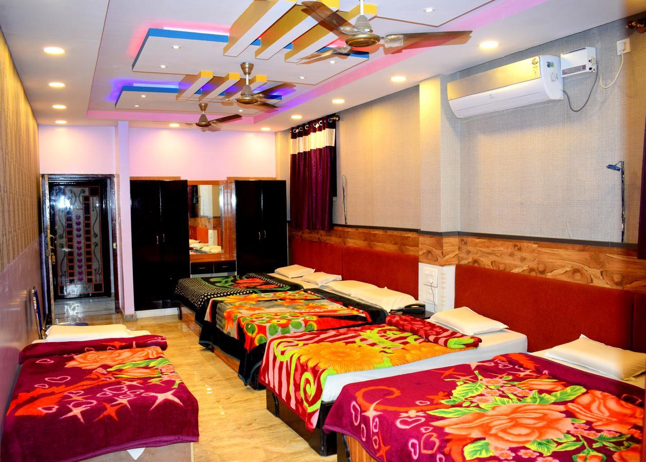 Hotel Kaveri Palace ไมซอร์ ภายนอก รูปภาพ