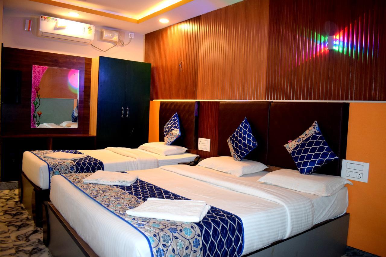 Hotel Kaveri Palace ไมซอร์ ภายนอก รูปภาพ
