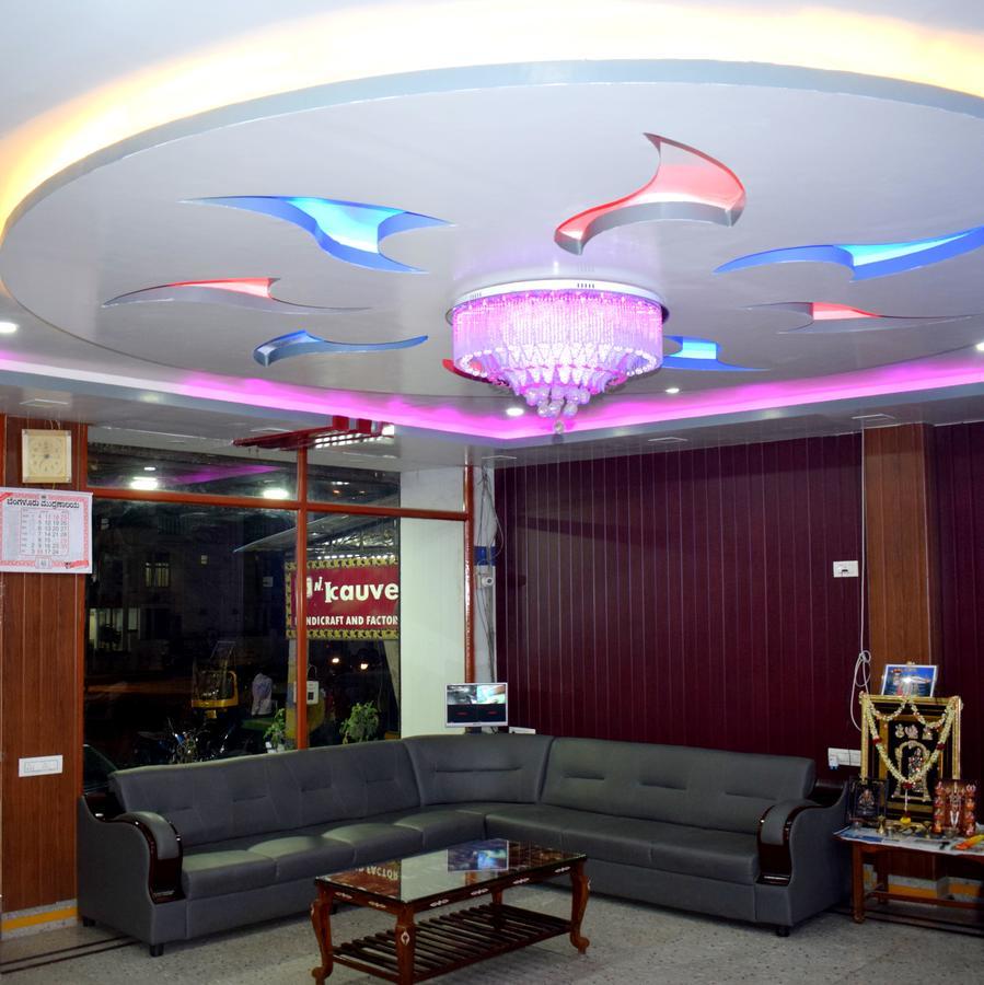 Hotel Kaveri Palace ไมซอร์ ภายนอก รูปภาพ